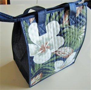 lunch totes - "plumerias - navy"